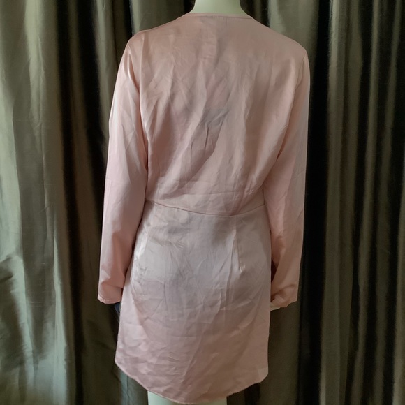 Pretty little Thing 10 Gold Pink Satin Dress - Picture 2 of 7